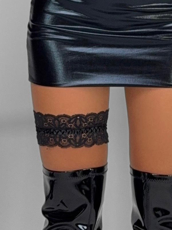 Garter Last Time - Black