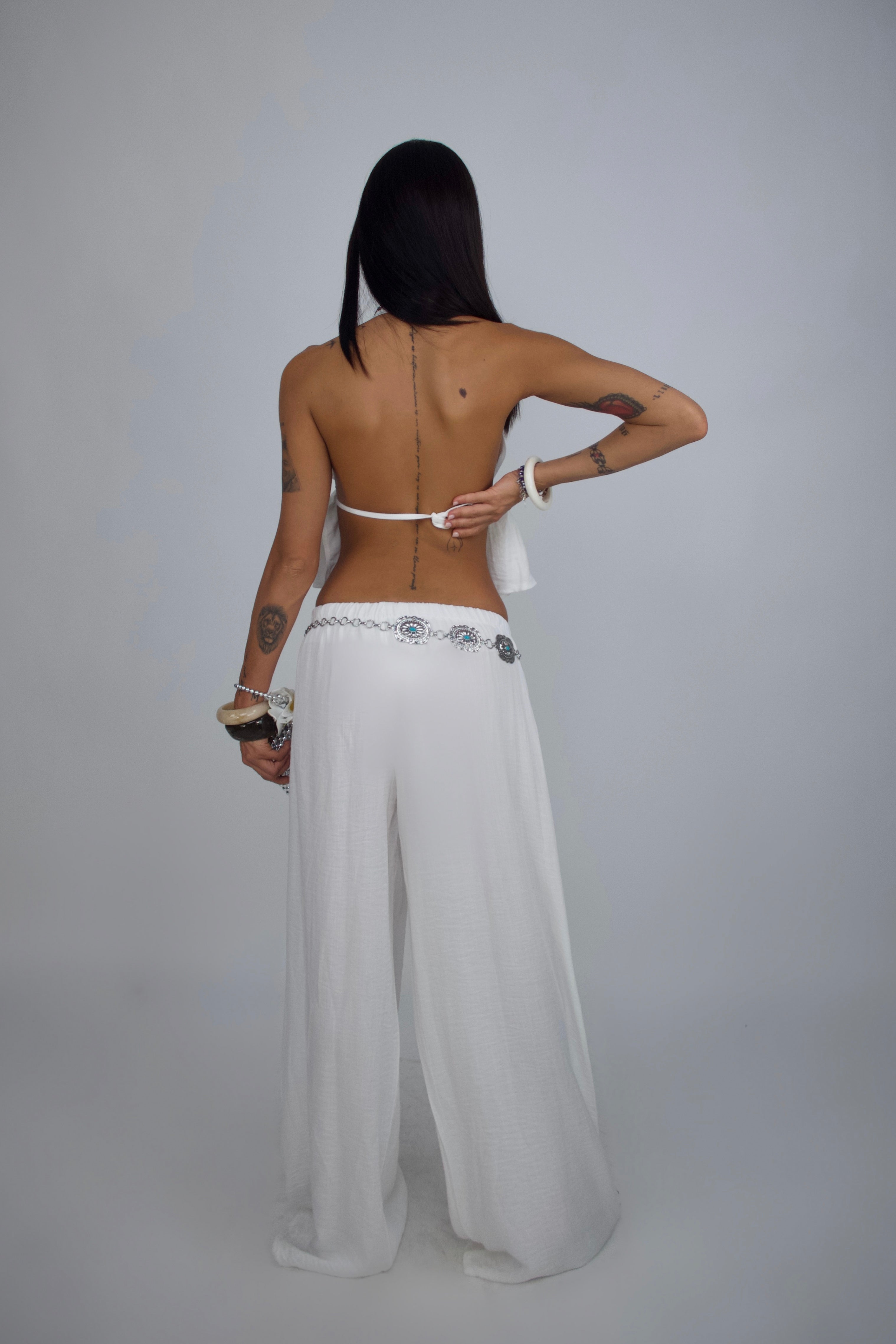 Completo Stud Detail-White