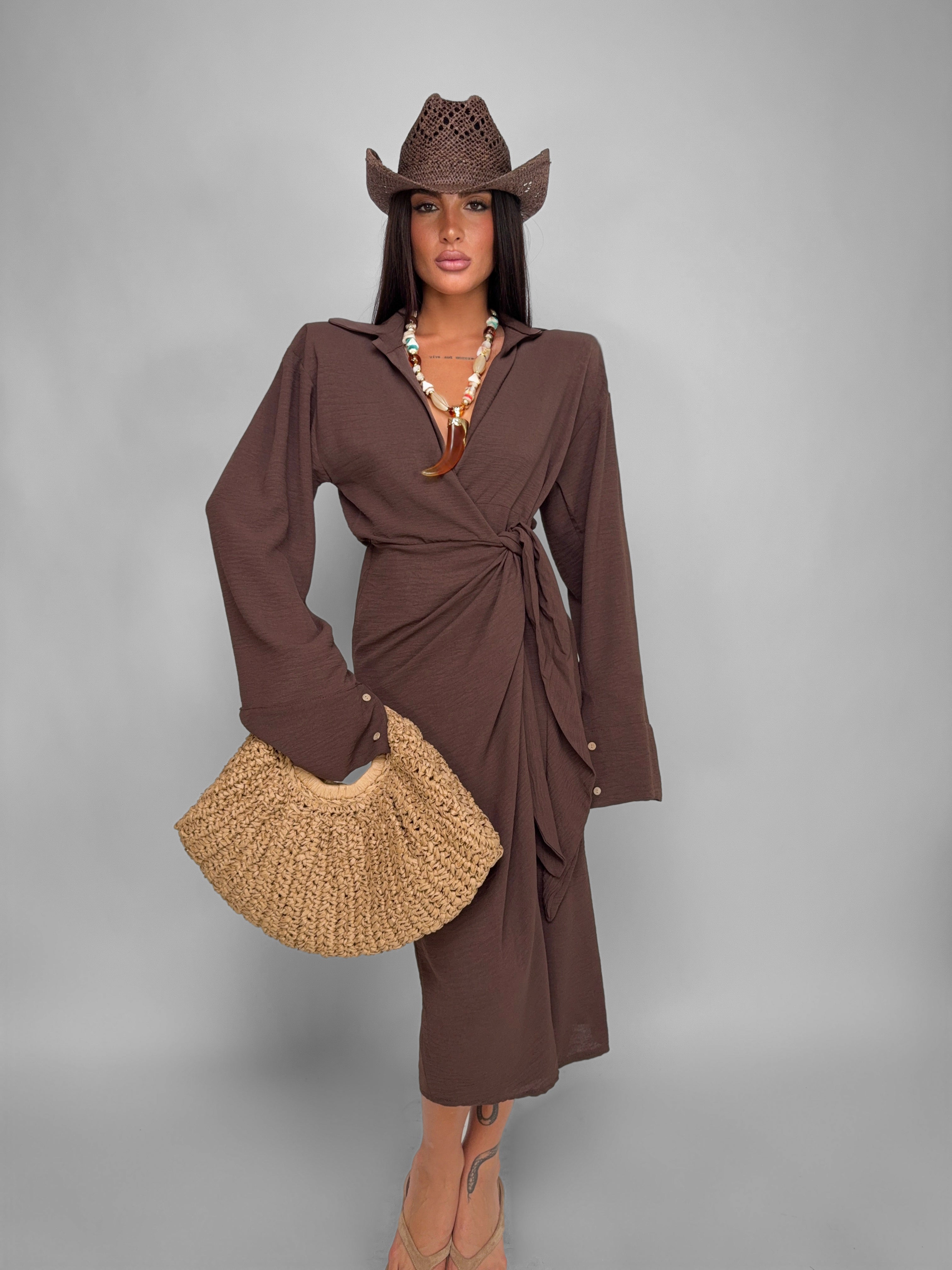 Abito Savannah-Brown