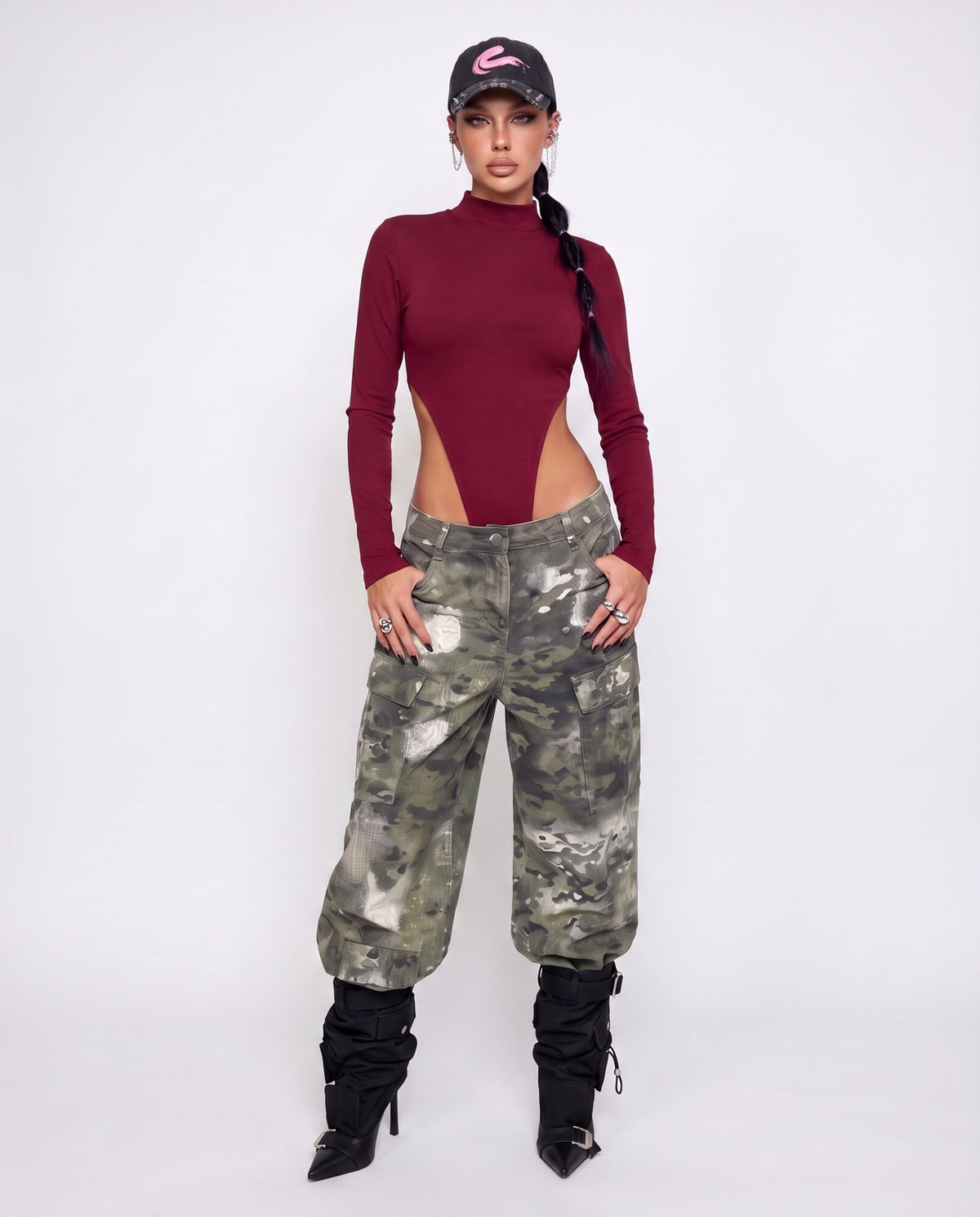 Jeans con parche militar