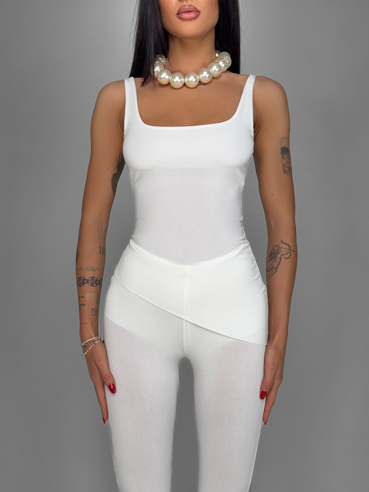 Completo Contour Fit-White