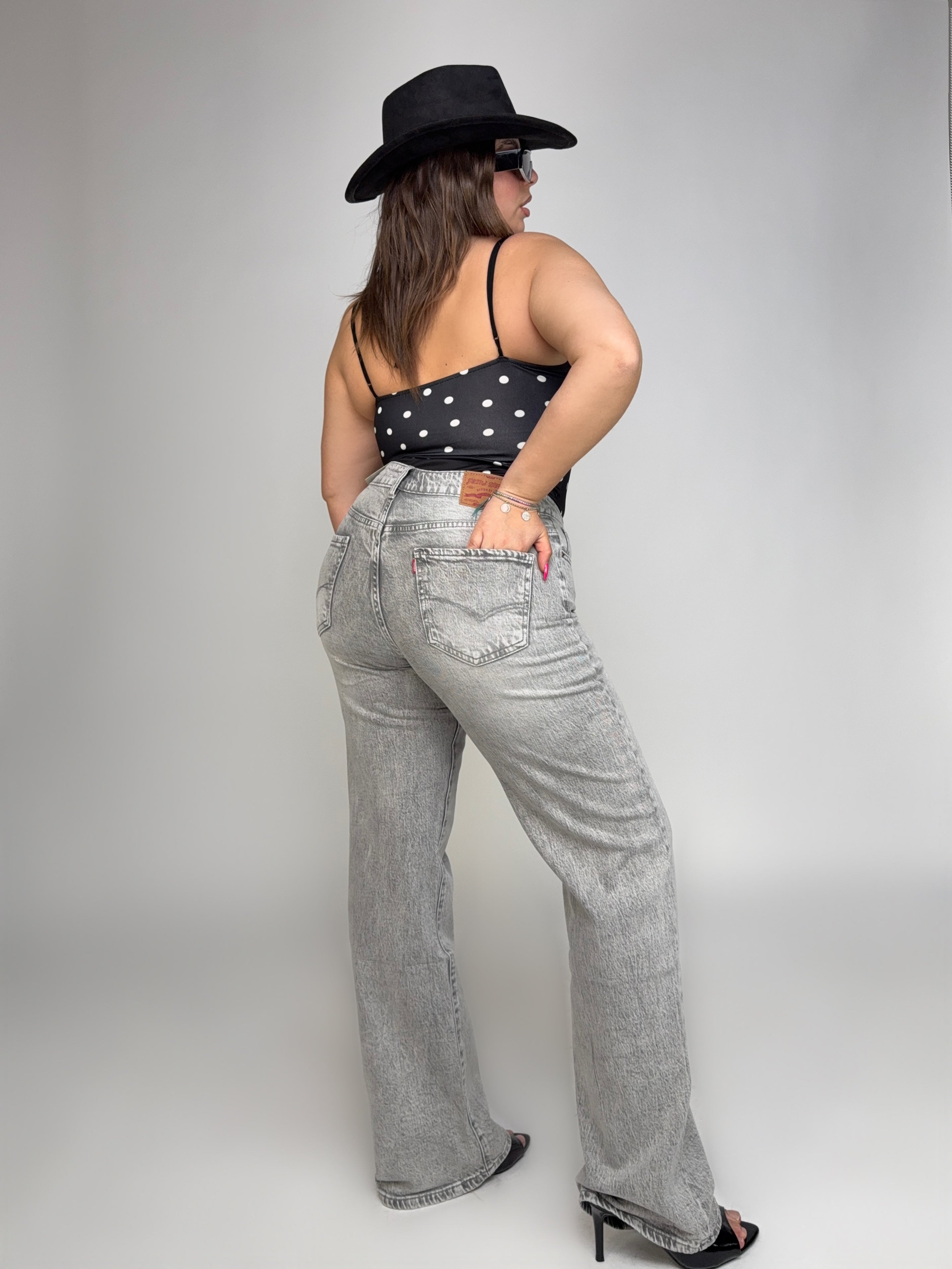 CURVY FIT - Light Grey Jeans