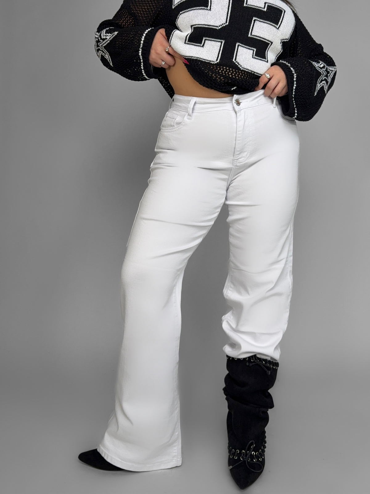 CURVY FIT - Pure White Jeans