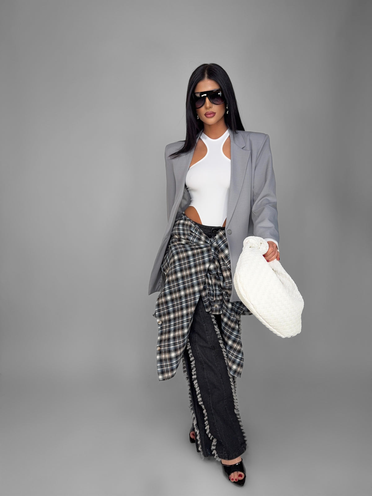 Total Look Lopsided White