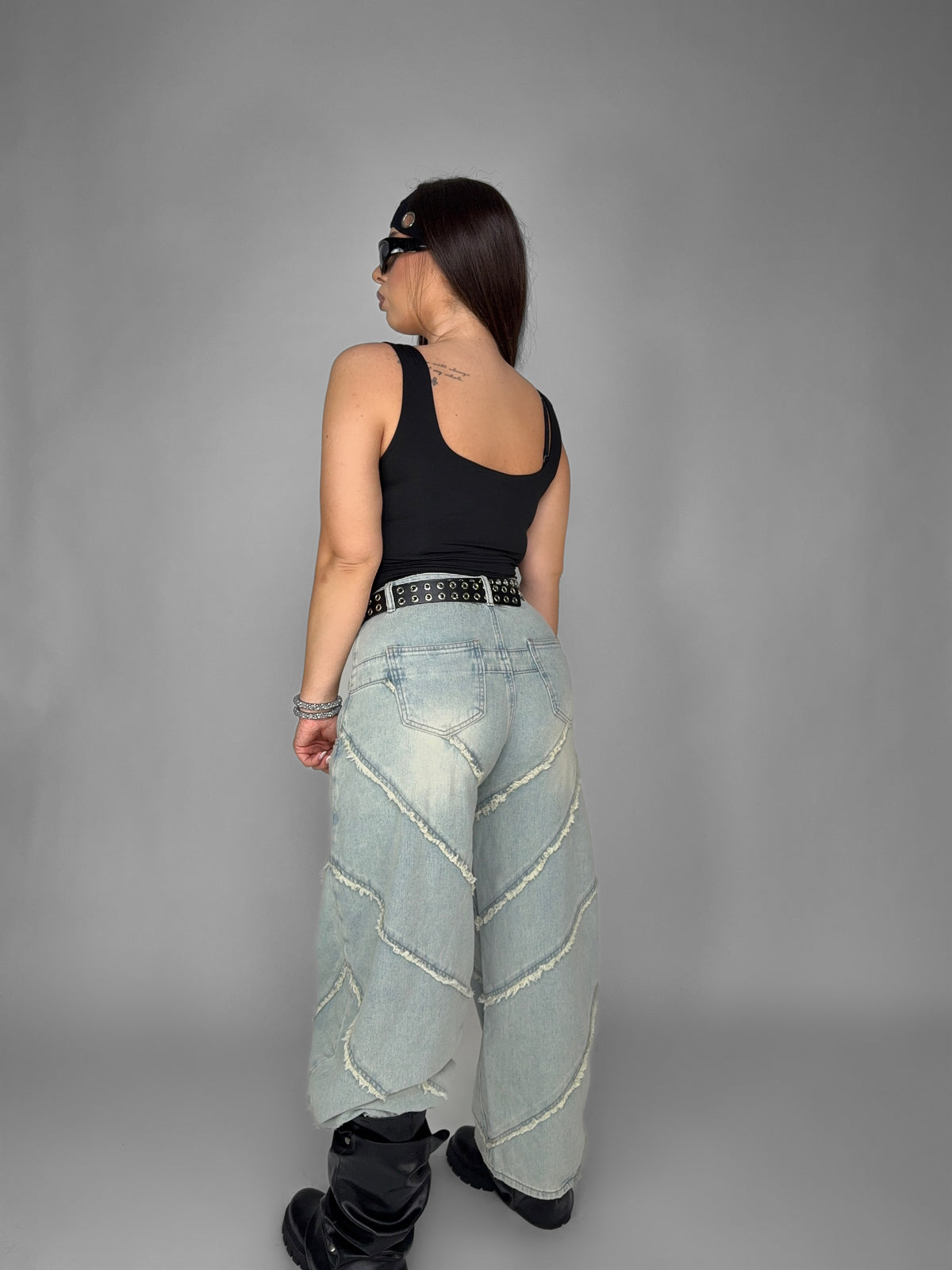 CURVY FIT - Frayed Line Jeans