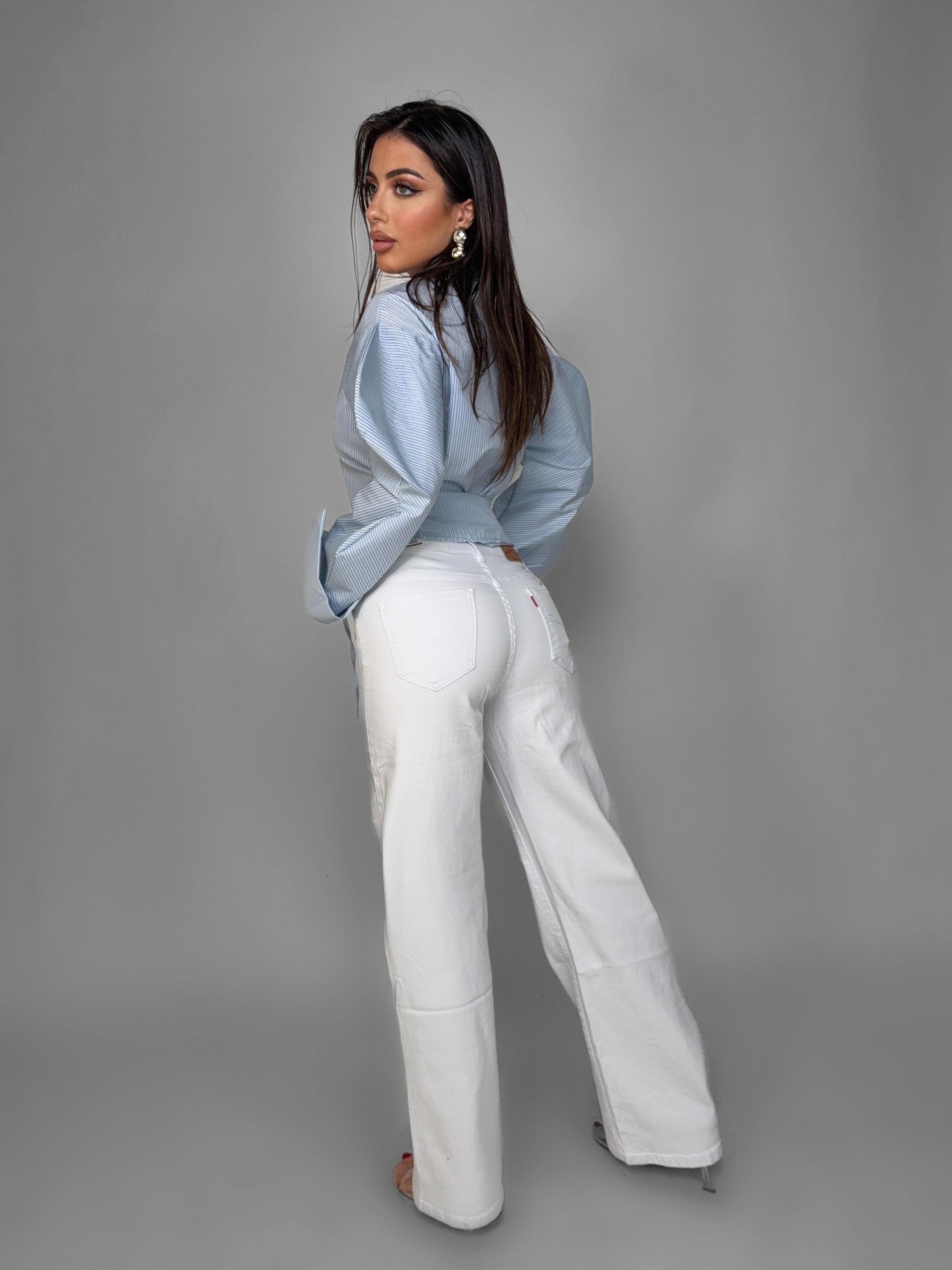 Tie-Up Shirt-Jeans