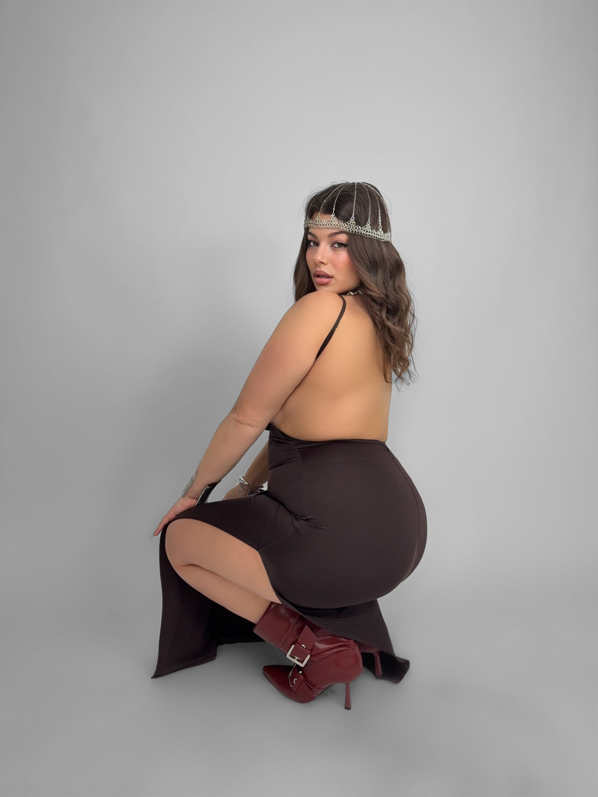 CURVY FIT - Naked Back Dress