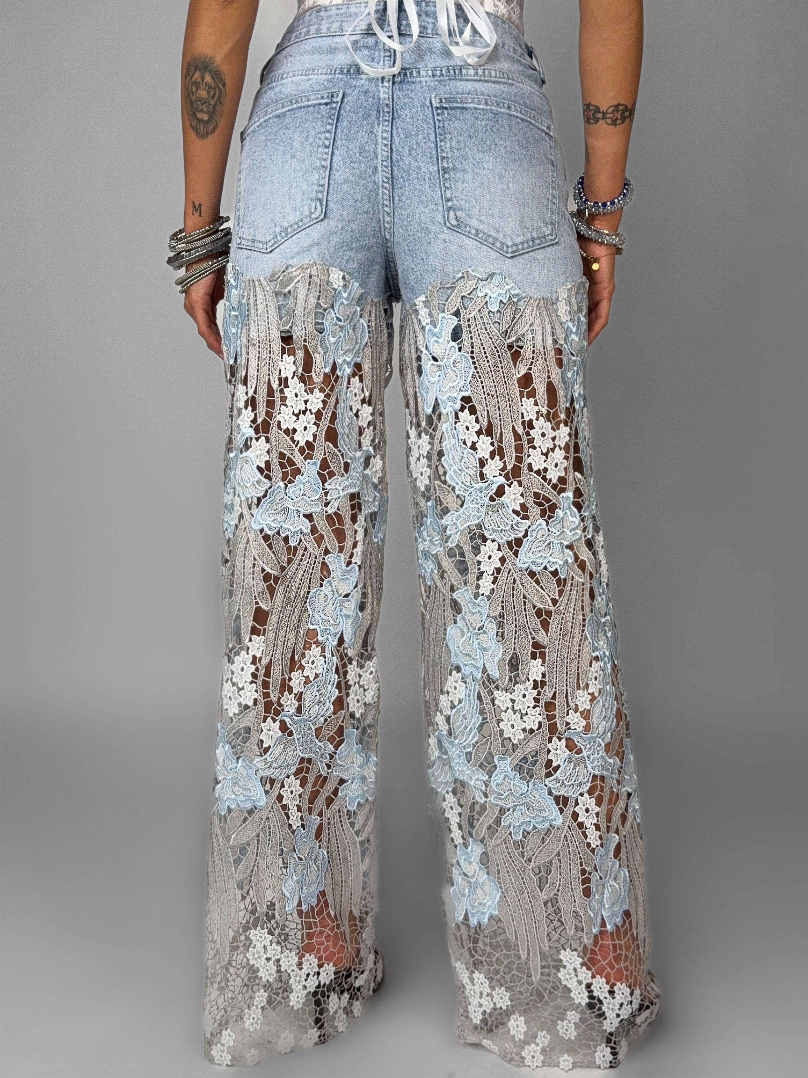 Jeans Floral Thread