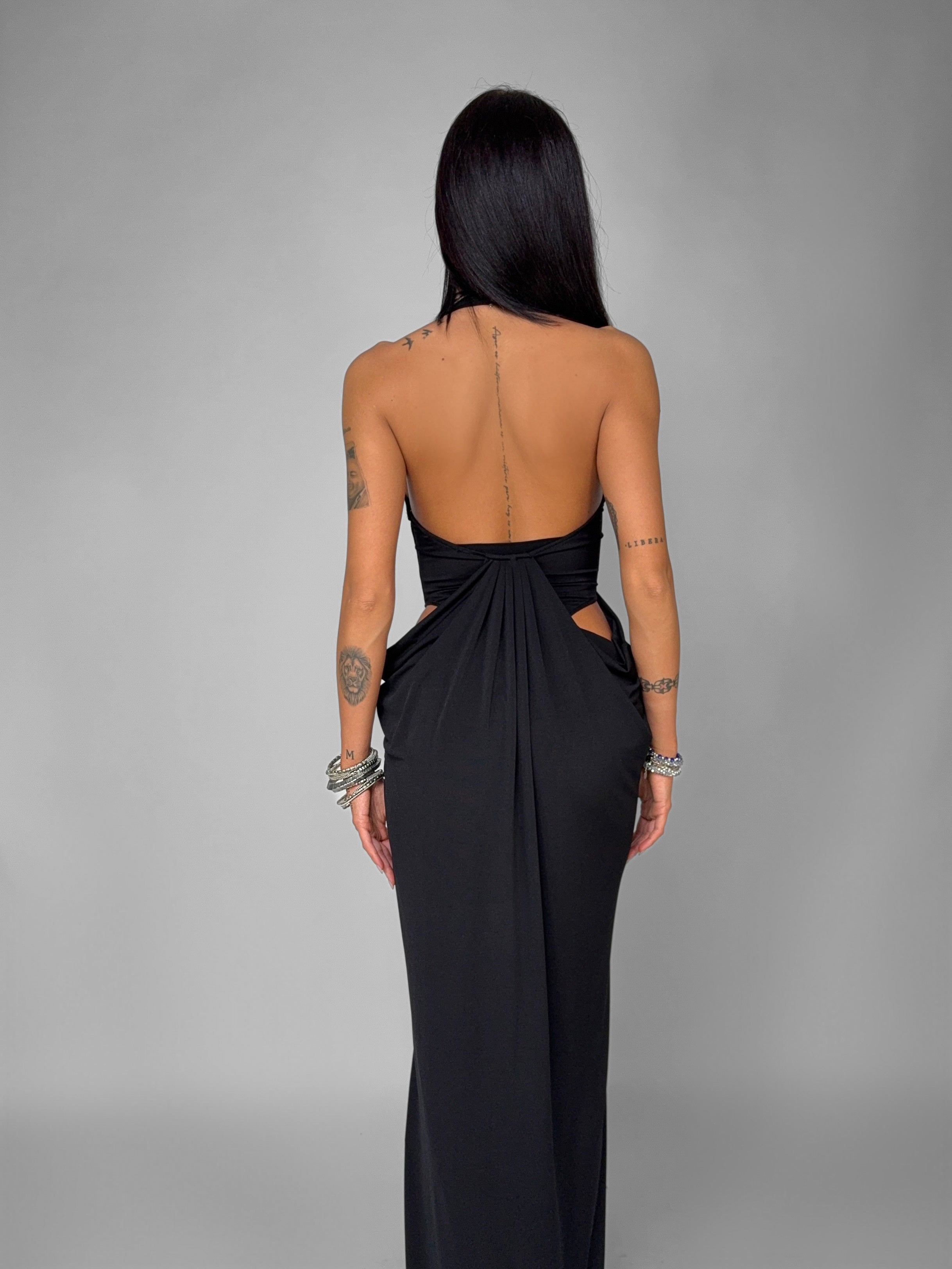 Abito Deep Front-Black