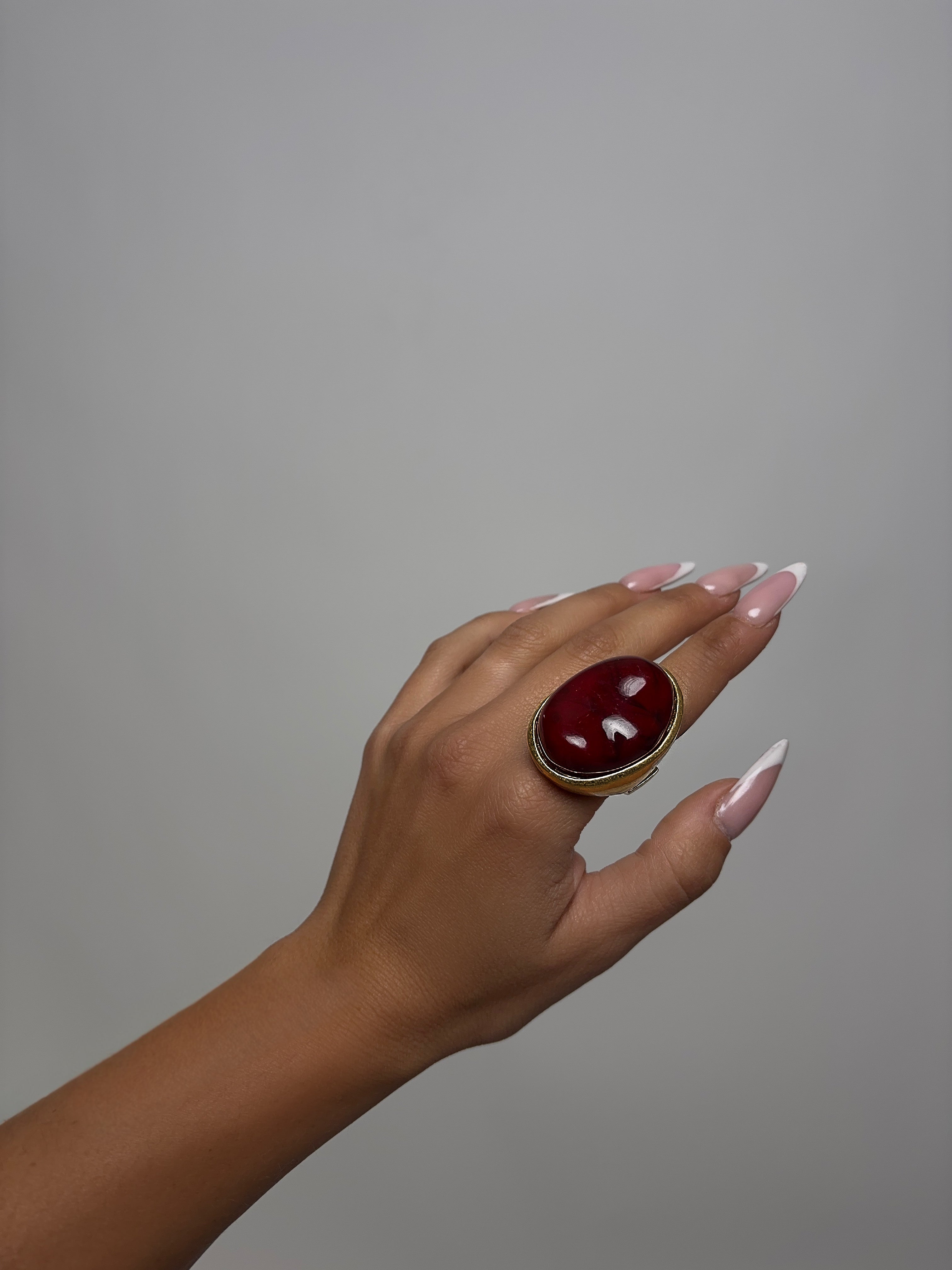 Anello Oval Ring-Cherry red