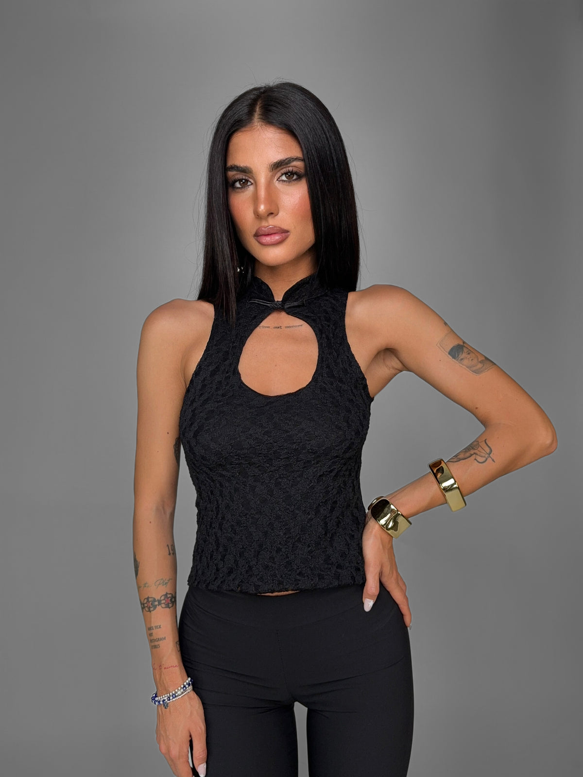Top Oriental Lace Frog-Black