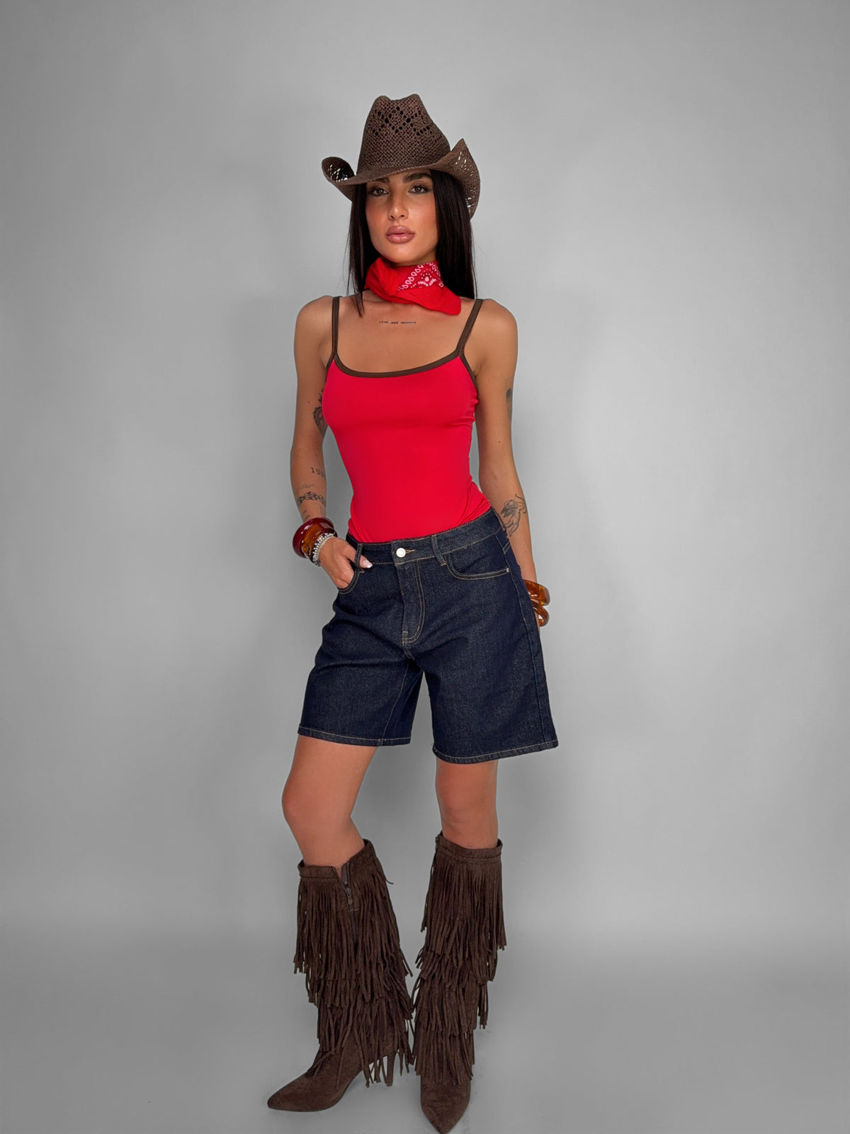 Total Look Outline Red