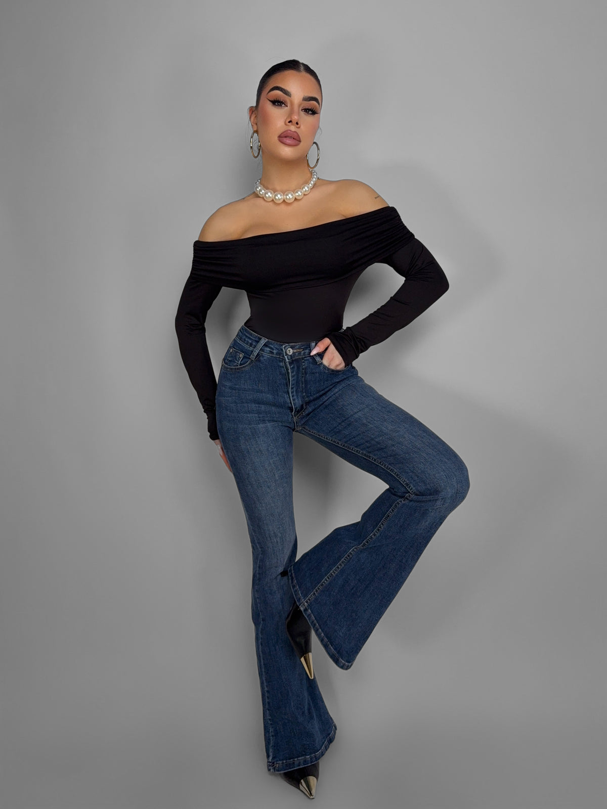 Total Look Shoulder Off