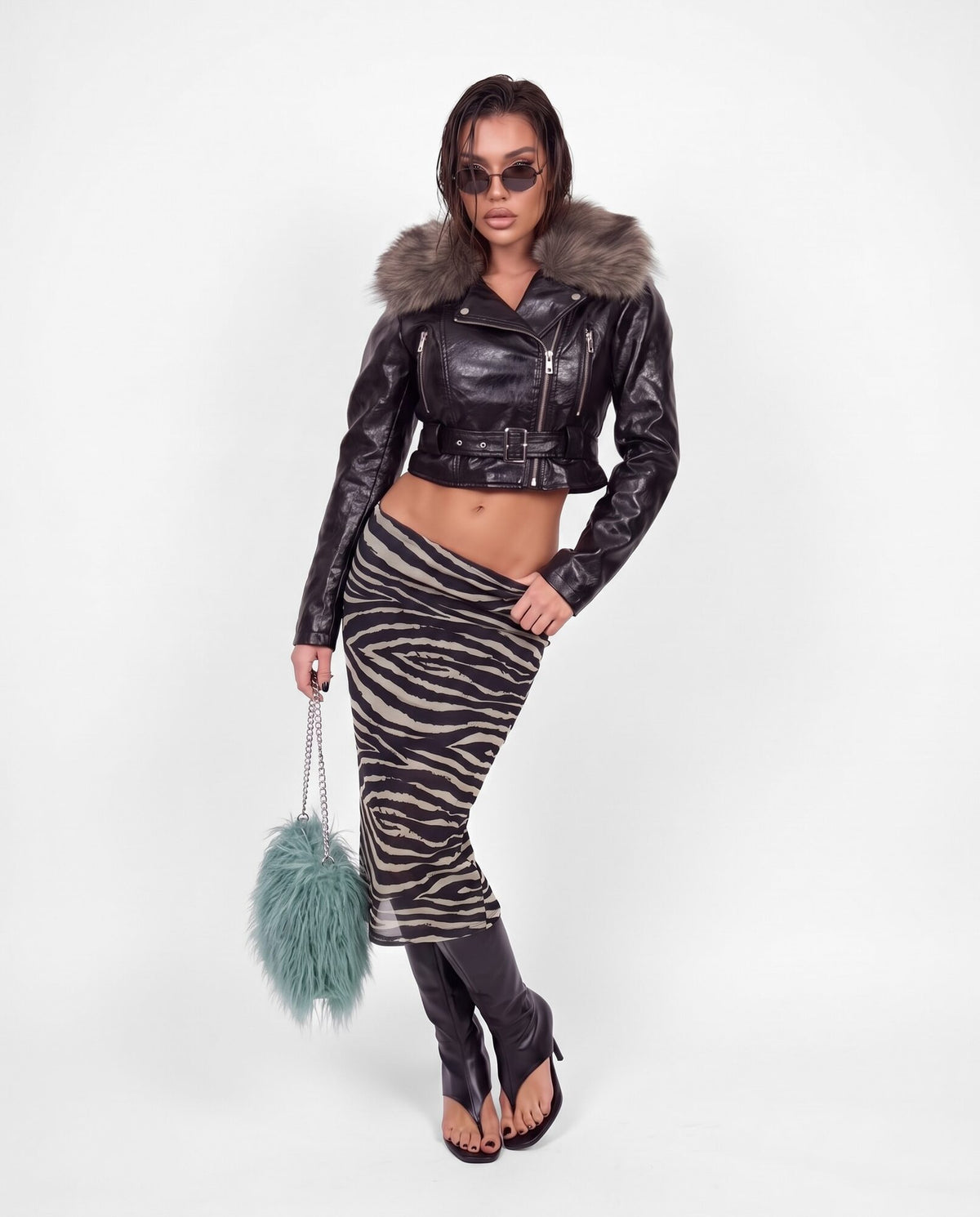 Total Look Fur Collar Zebra