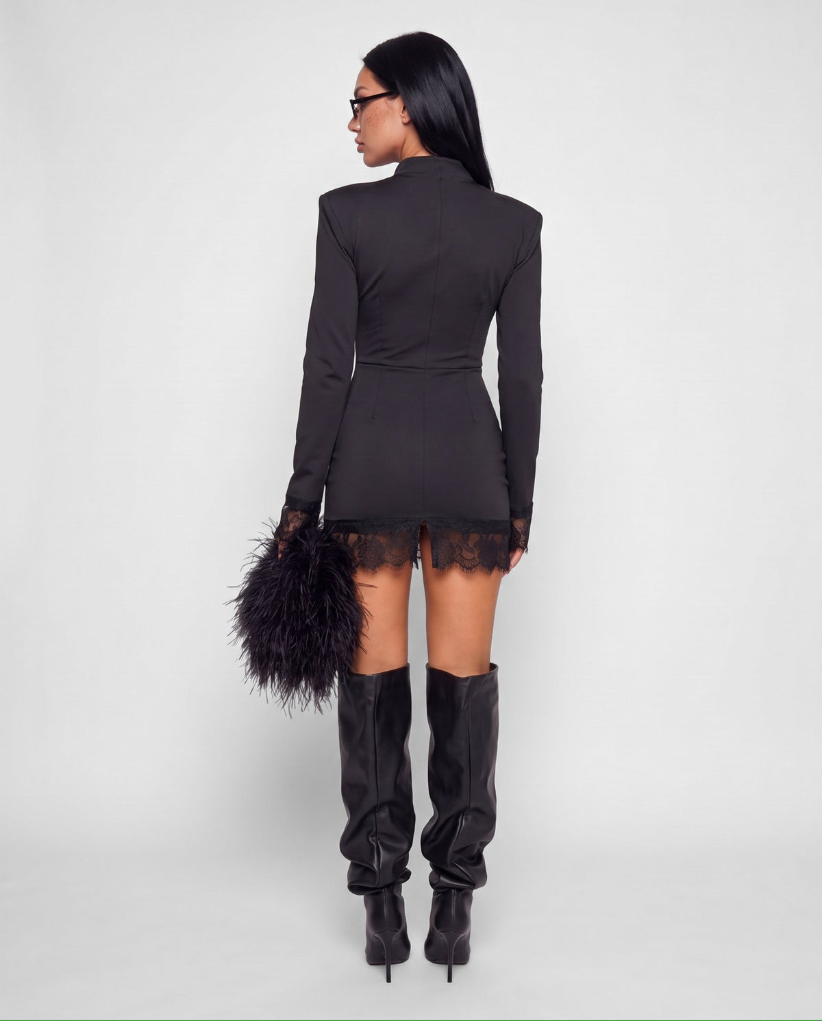 Abito Lace Cut-Out