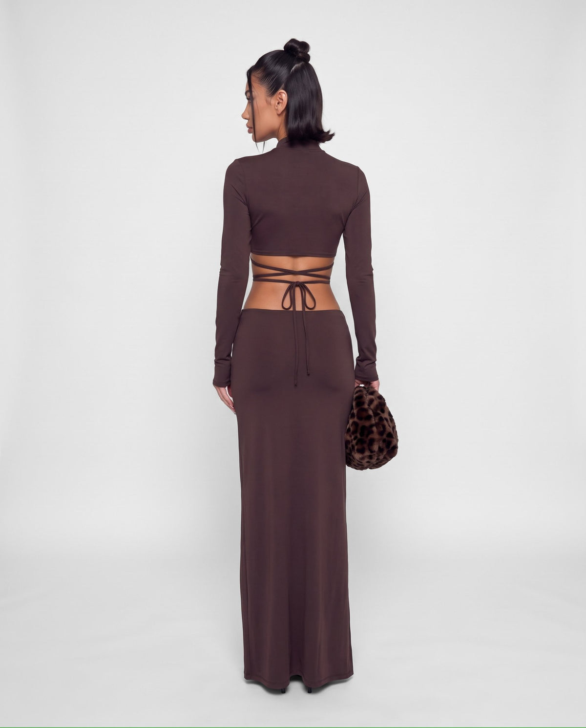 Completo Tie Line-Brown
