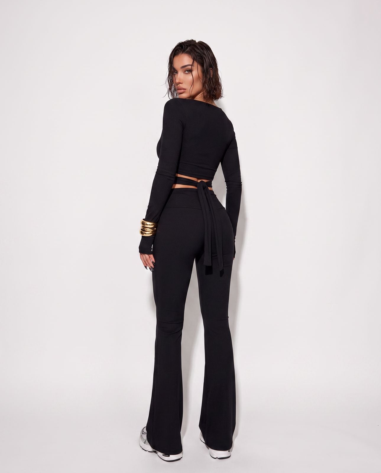 Set Self-Confident--Black