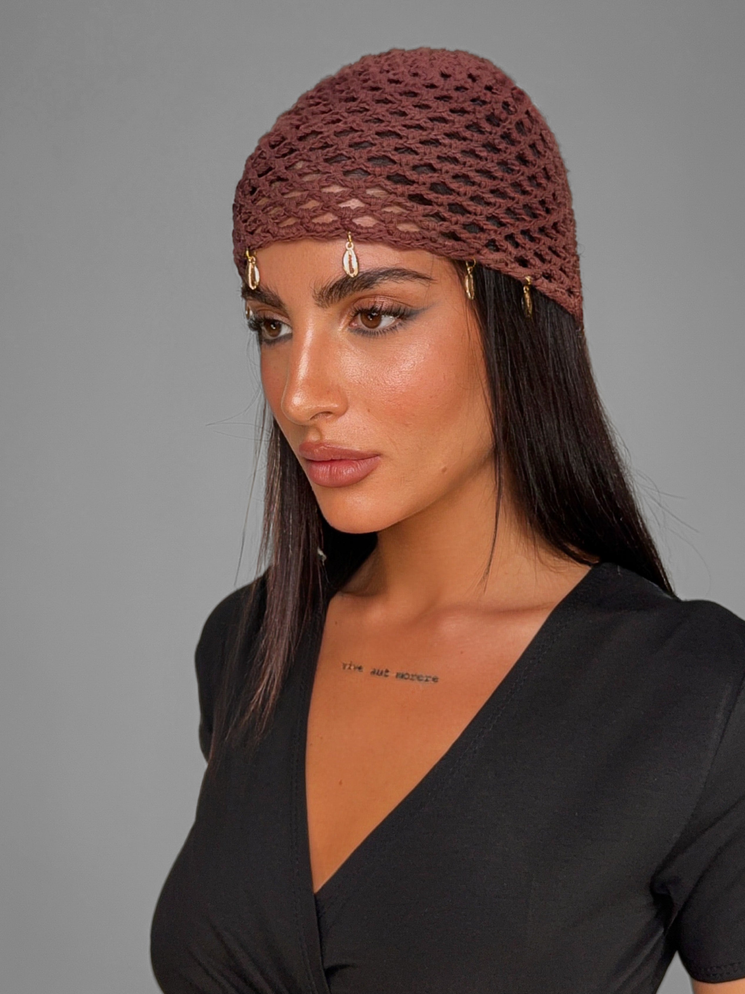 Cappello Crochet Charm-Brown