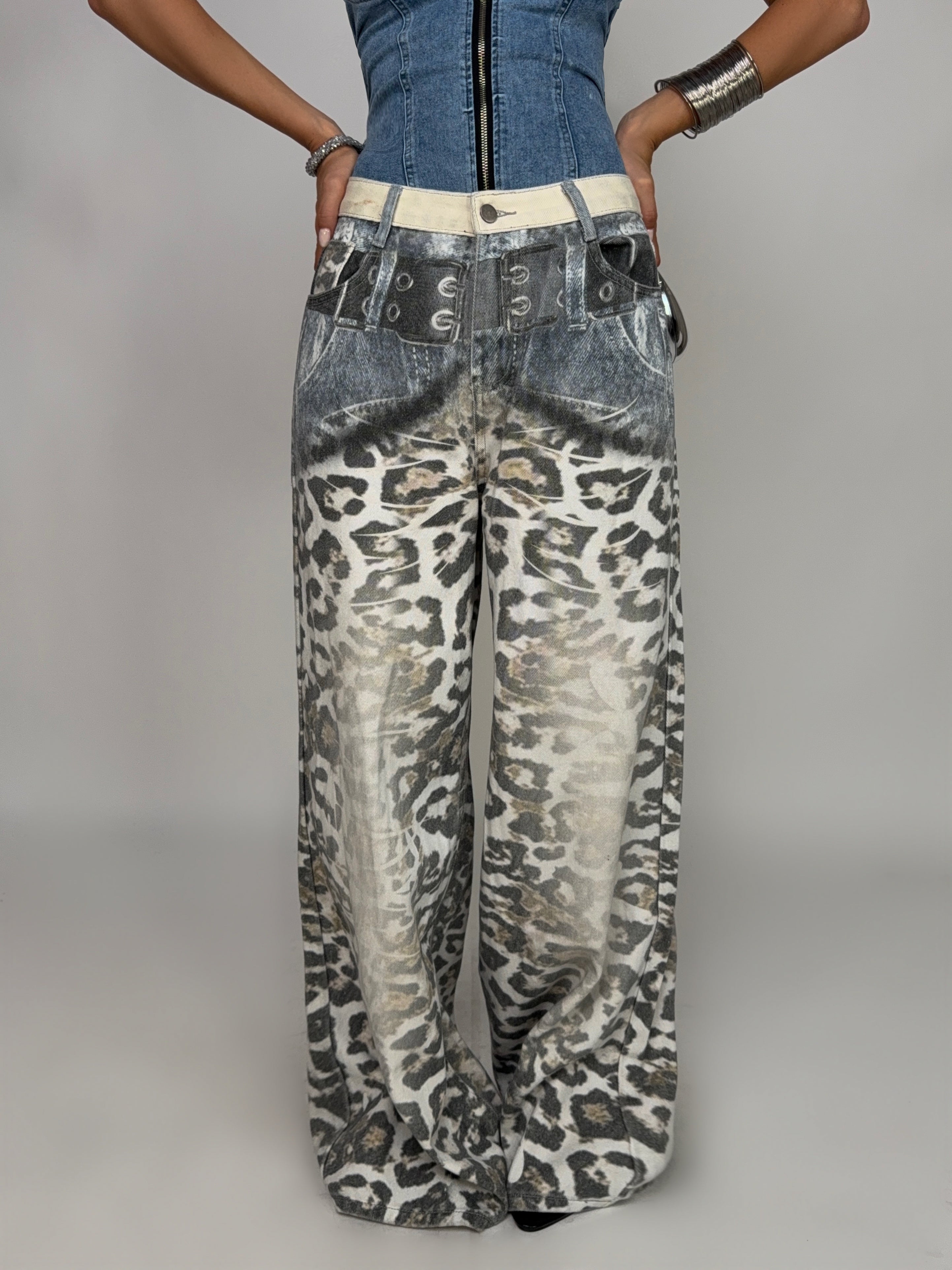 Jeans White Leopard Print