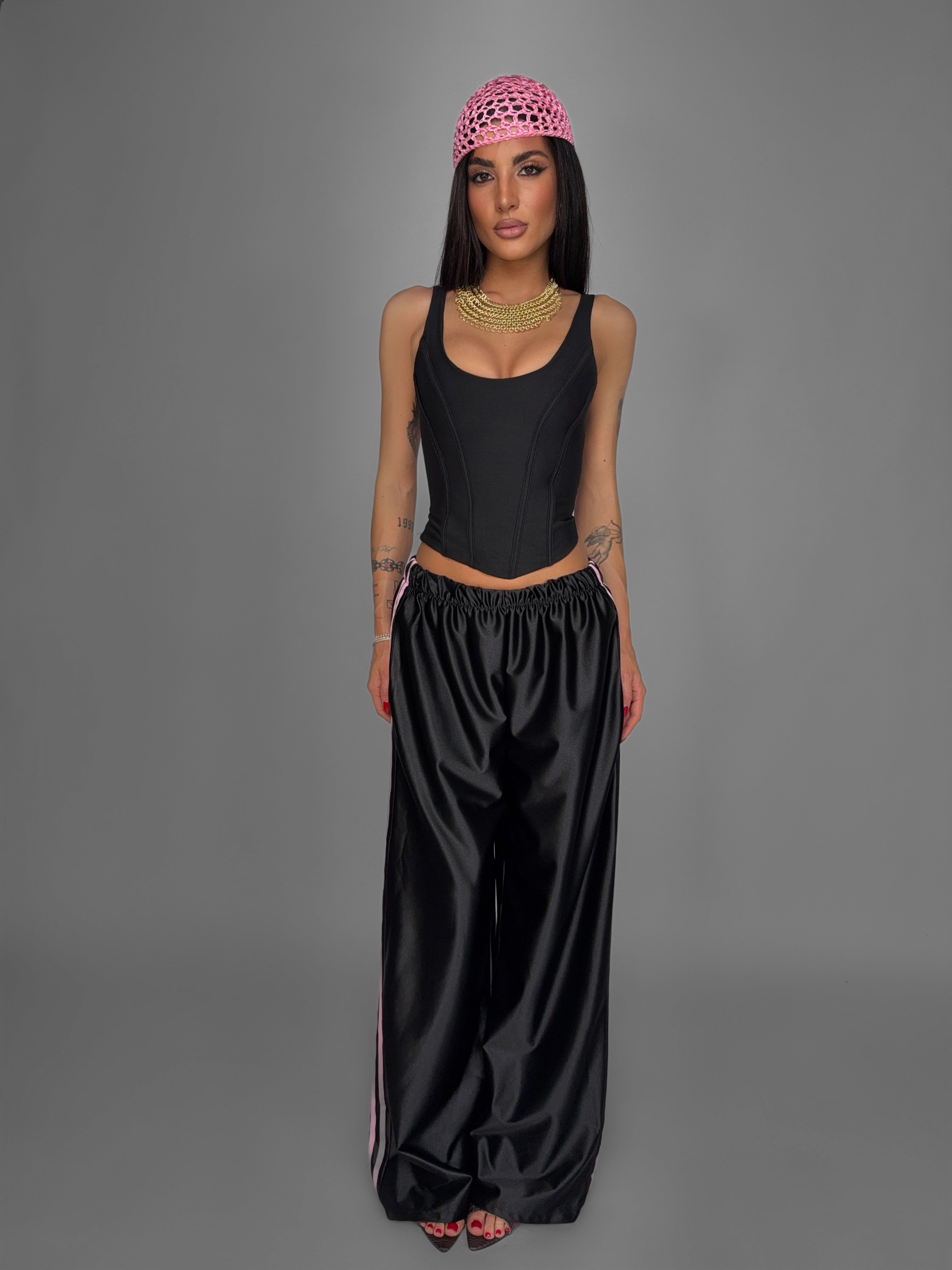 Total Look Shiny Side Black