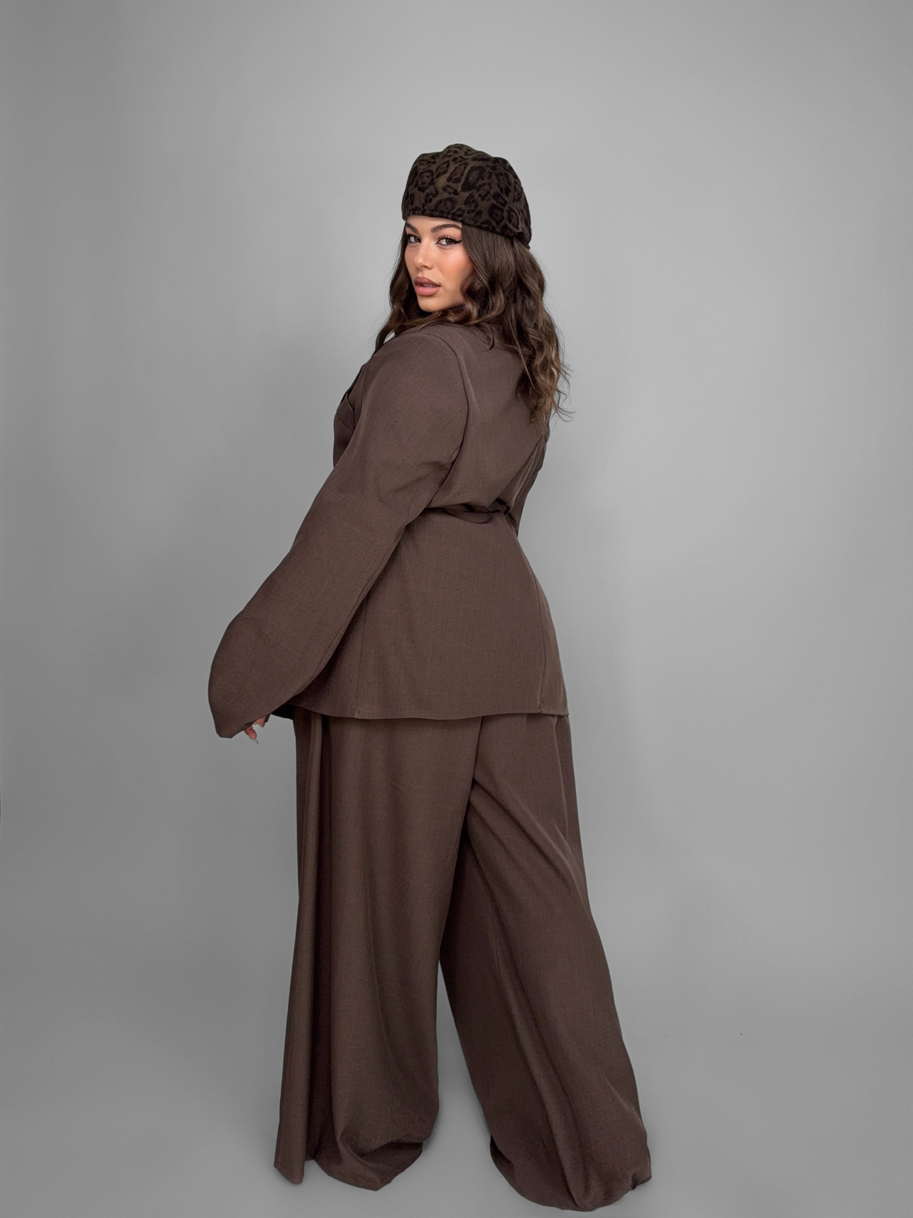 CURVY FIT - Completo Belted Icon-Brown