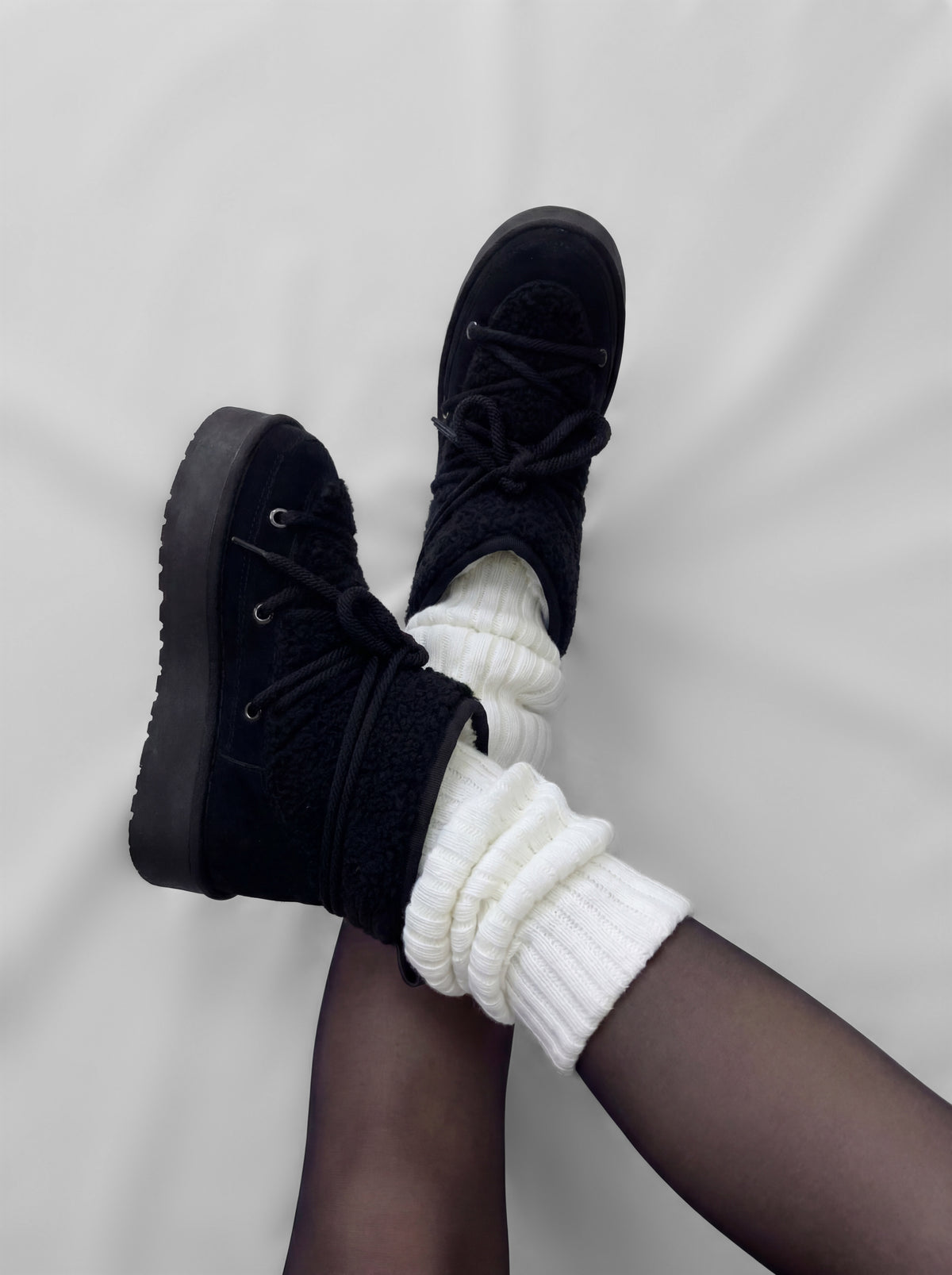 Teddy Ice Boot - Black