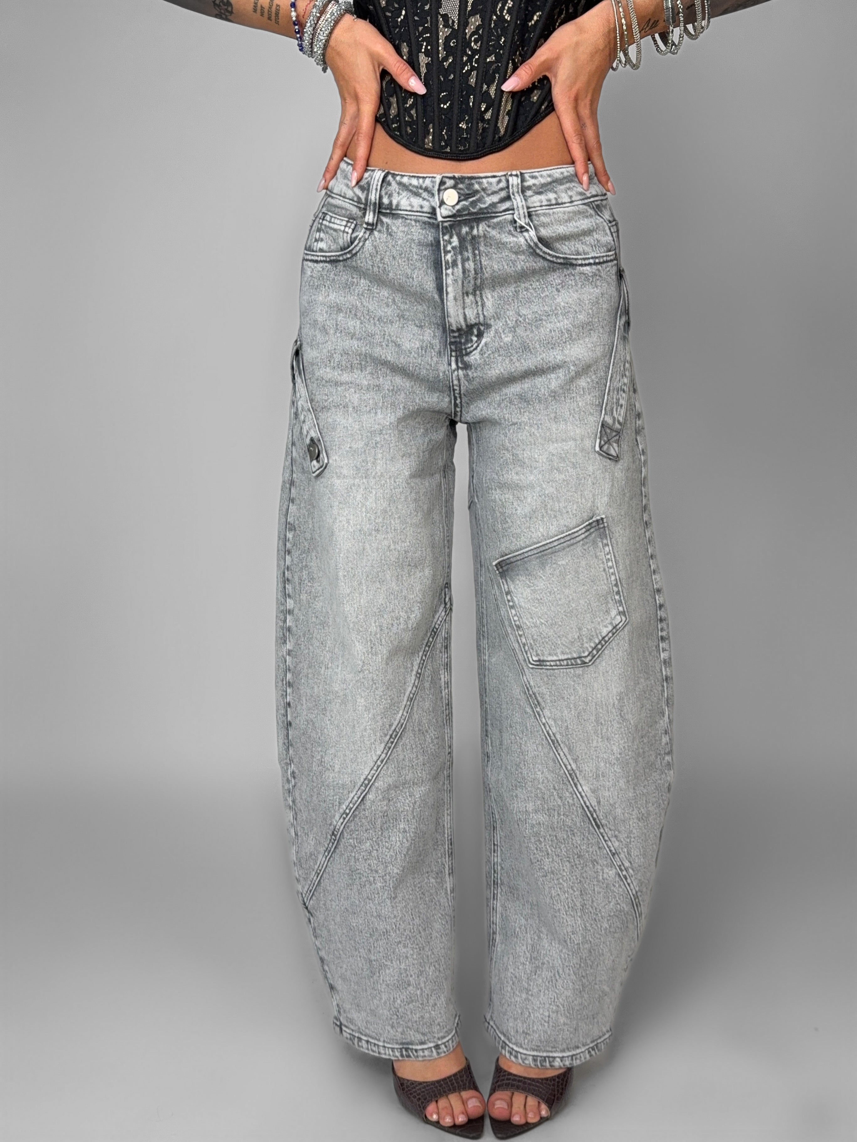 Jeans Grey Belt