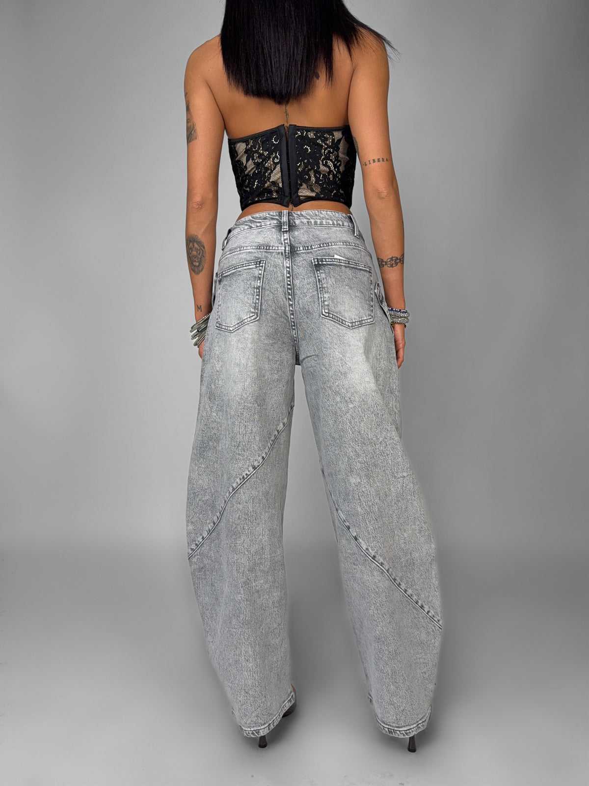 Jeans Grey Belt