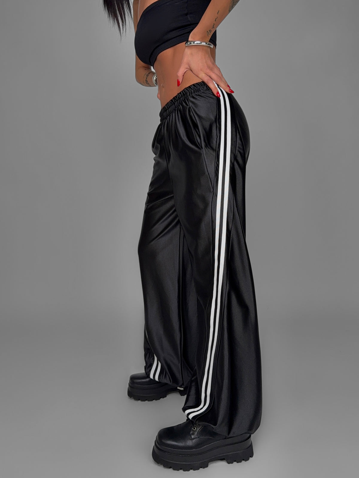 Glossy Cuffed Trousers - Black