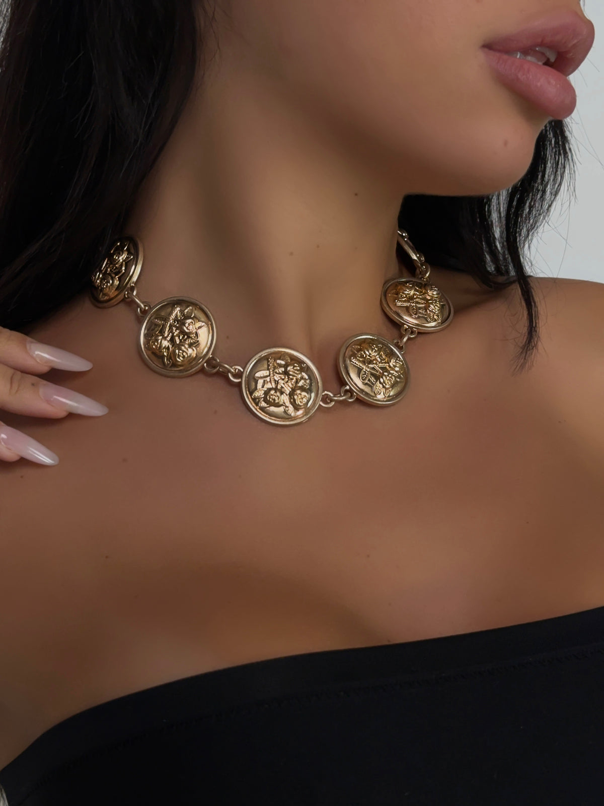 Collar de moneda de oro