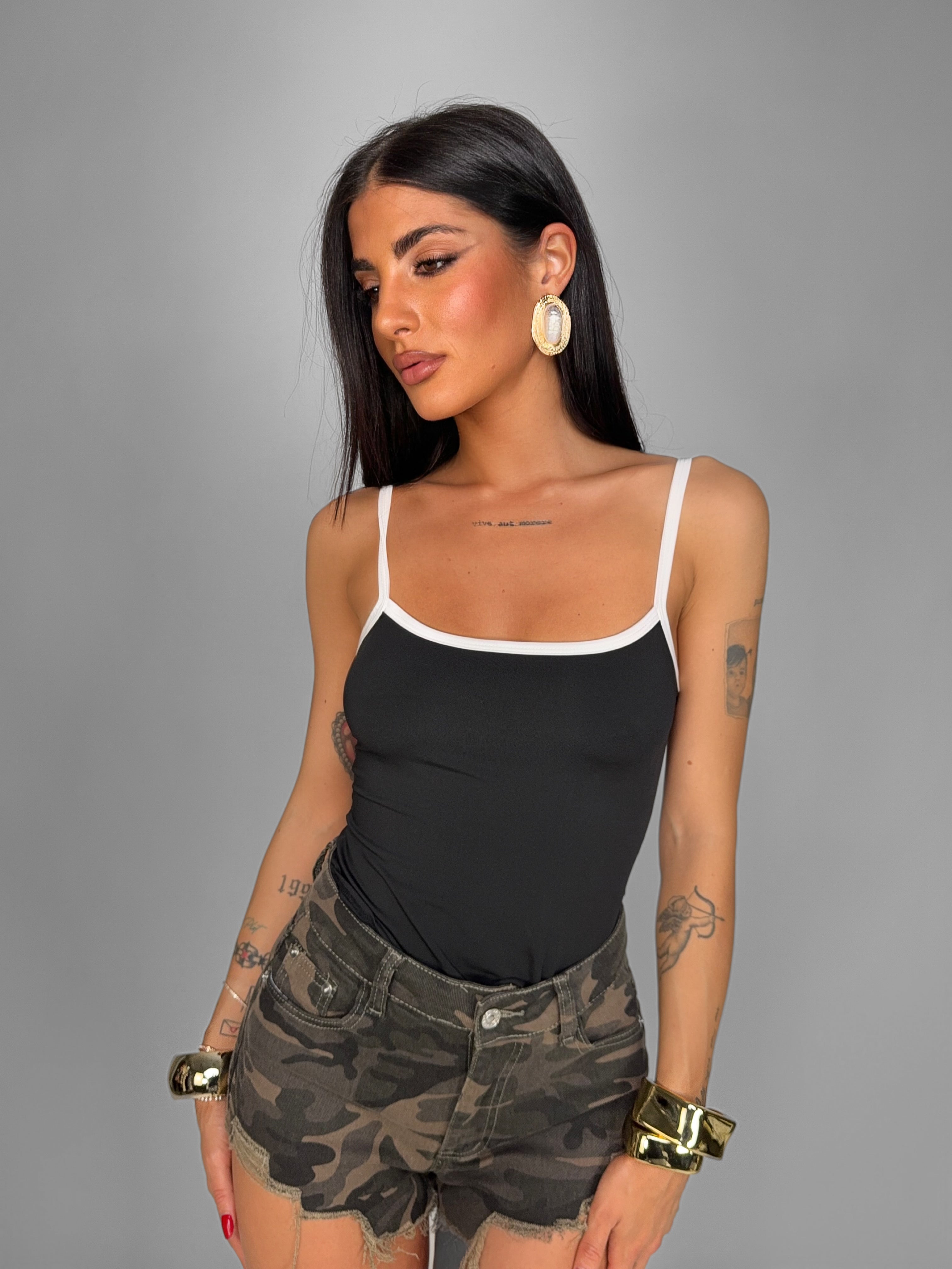 Body Outline-Black