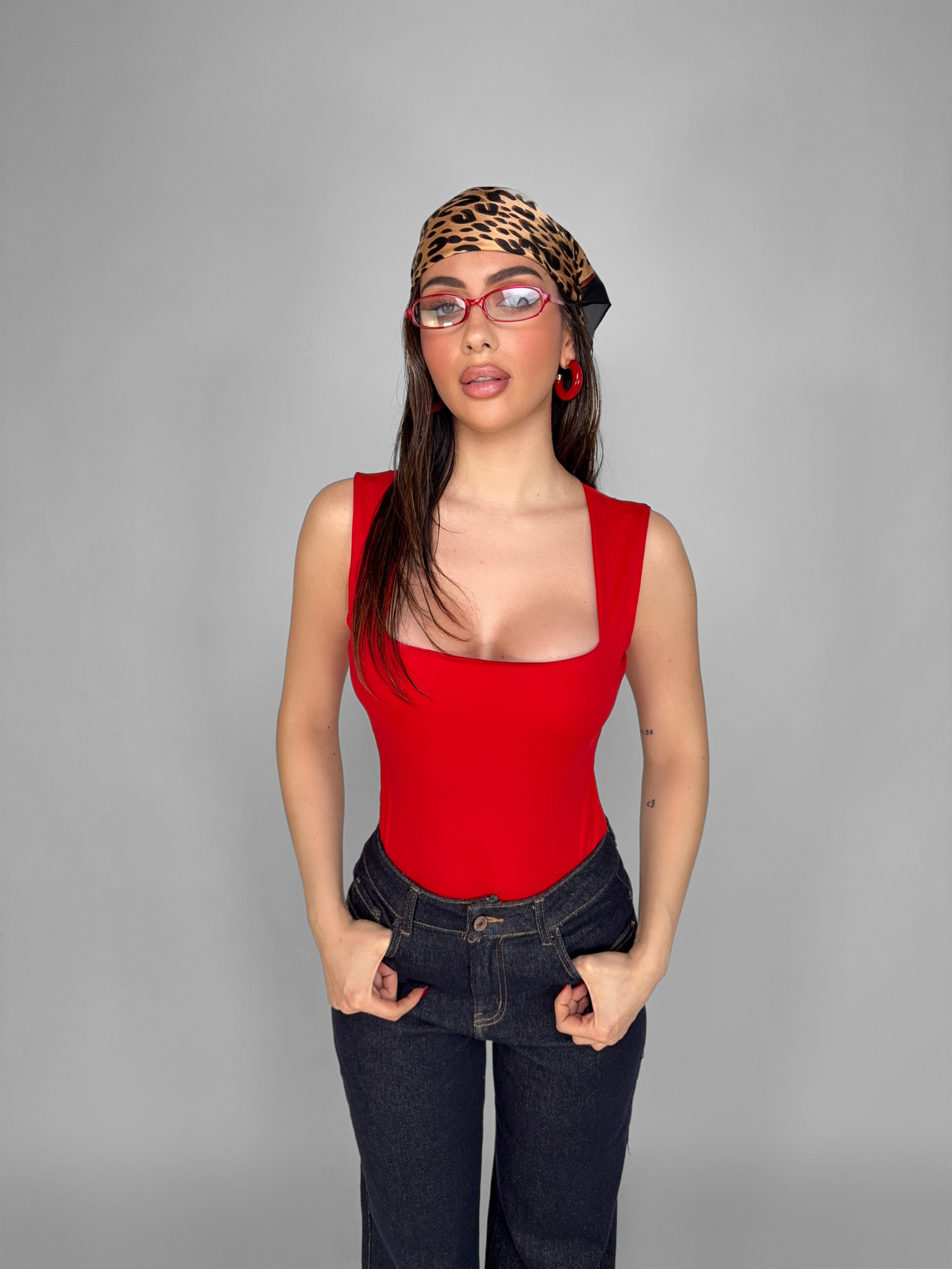 Top Wide Cut-Red