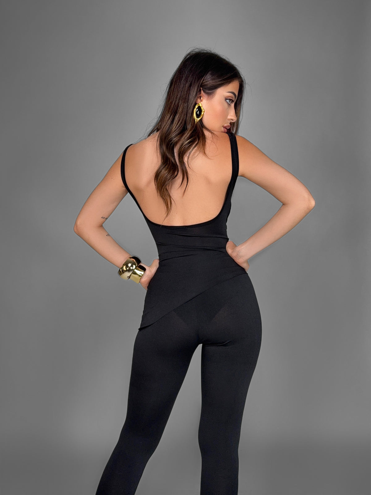 Completo Contour Fit-Black