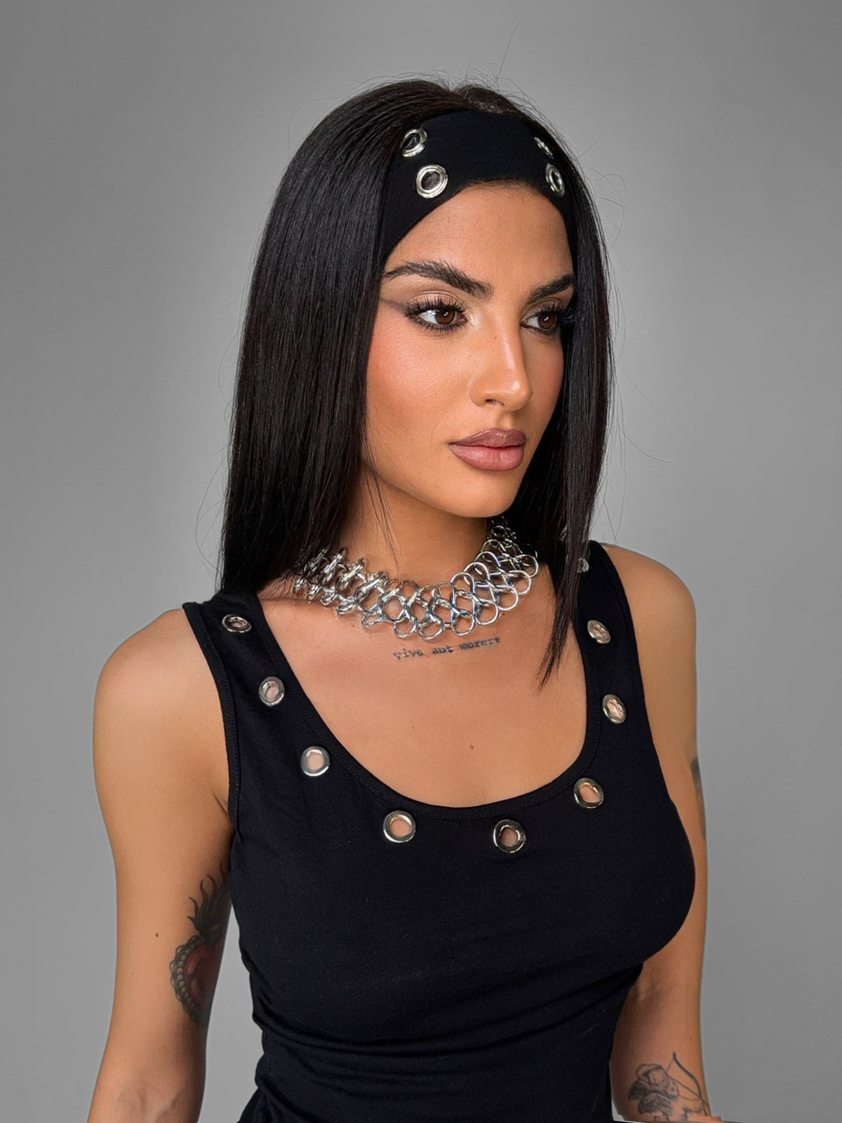Top Ring Cut-Out-Black