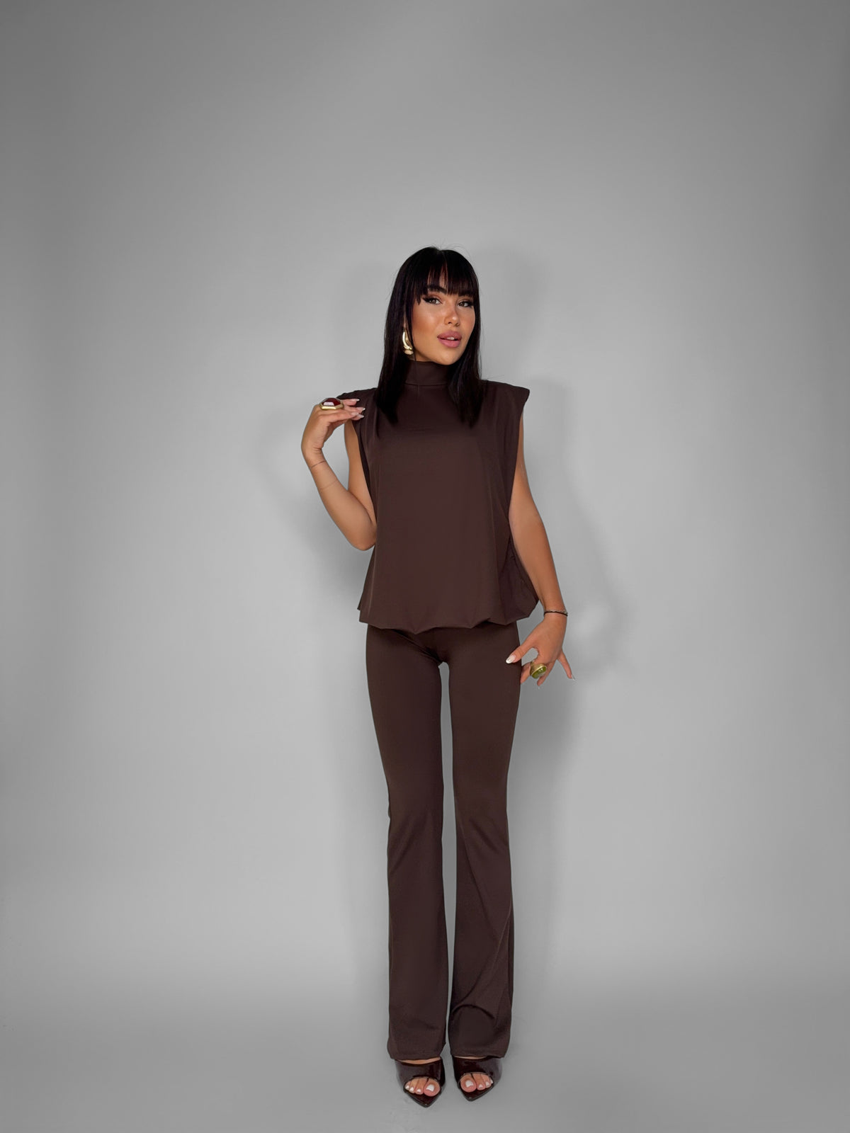 Tuta Sleekline-Brown