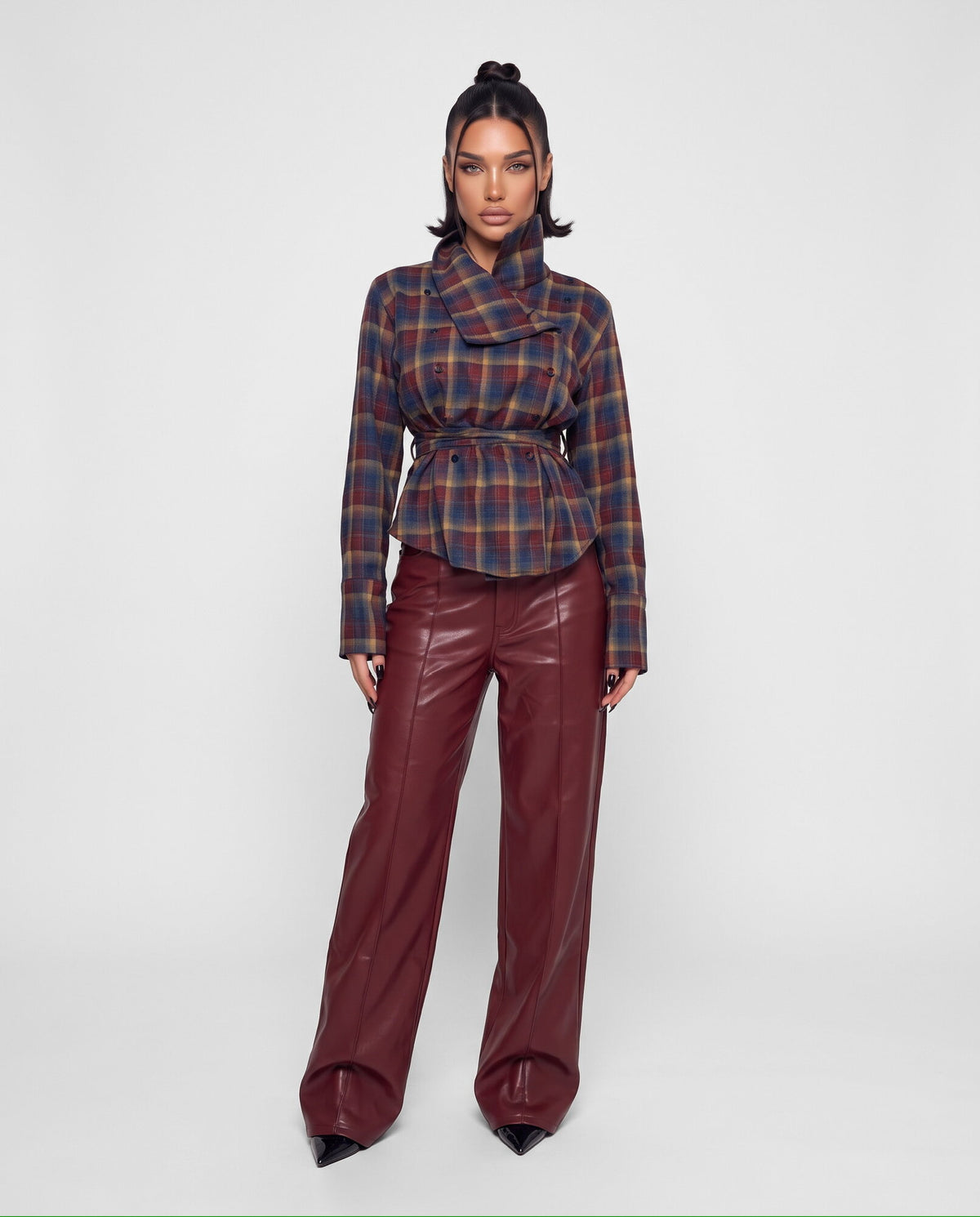 Total Look Check Collar