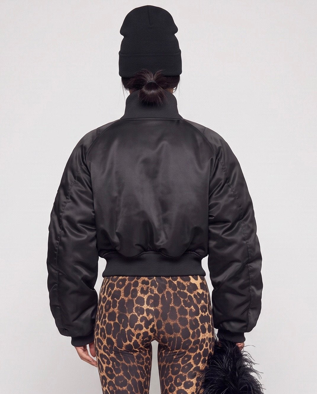 Bomber Essential-Black