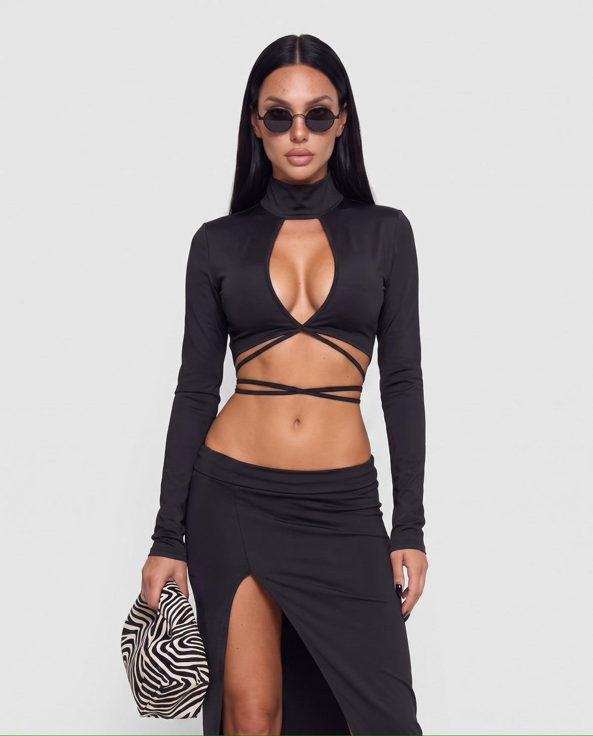 Completo Tie Line-Black