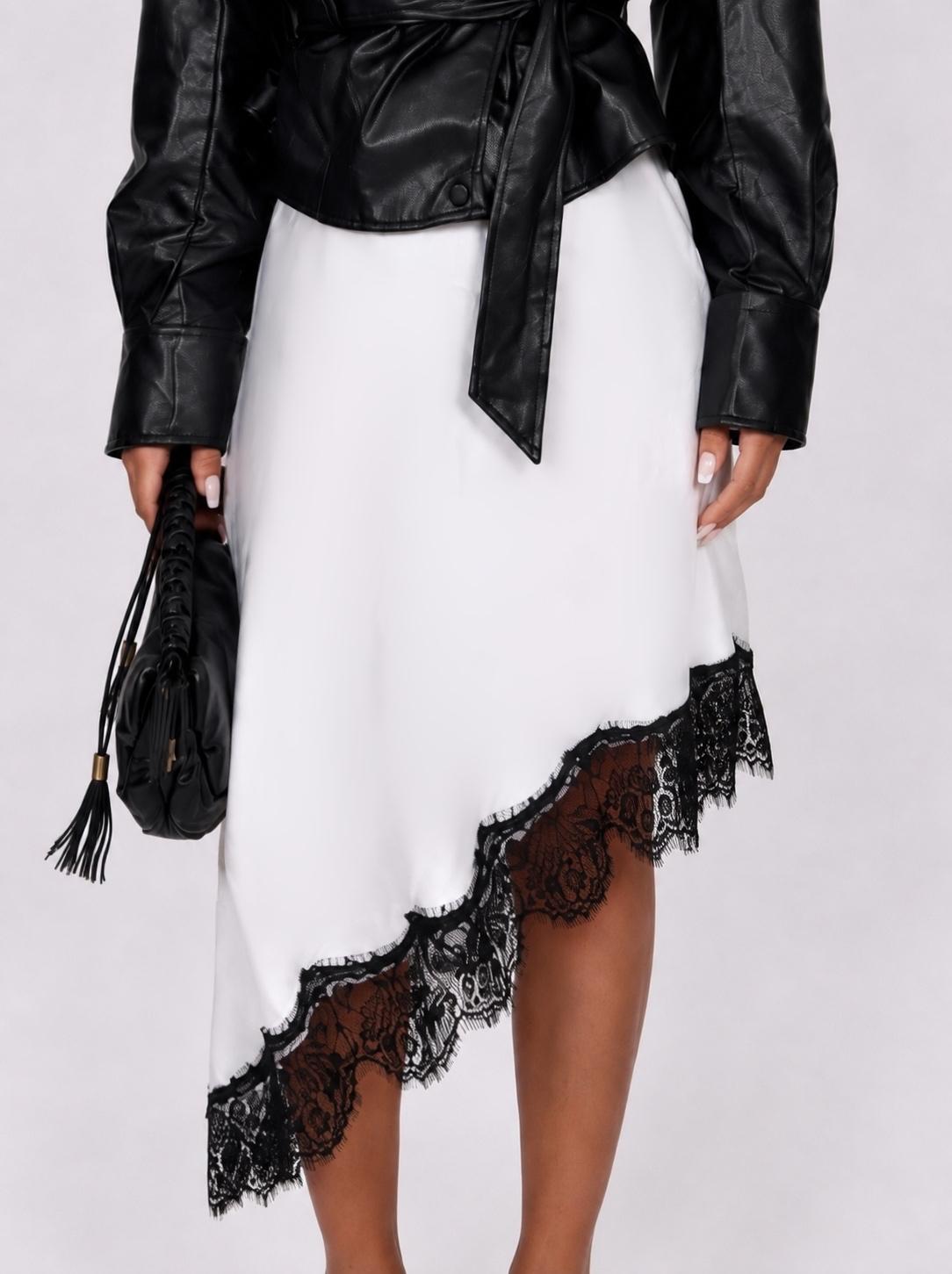 Elegant White Lace Skirt
