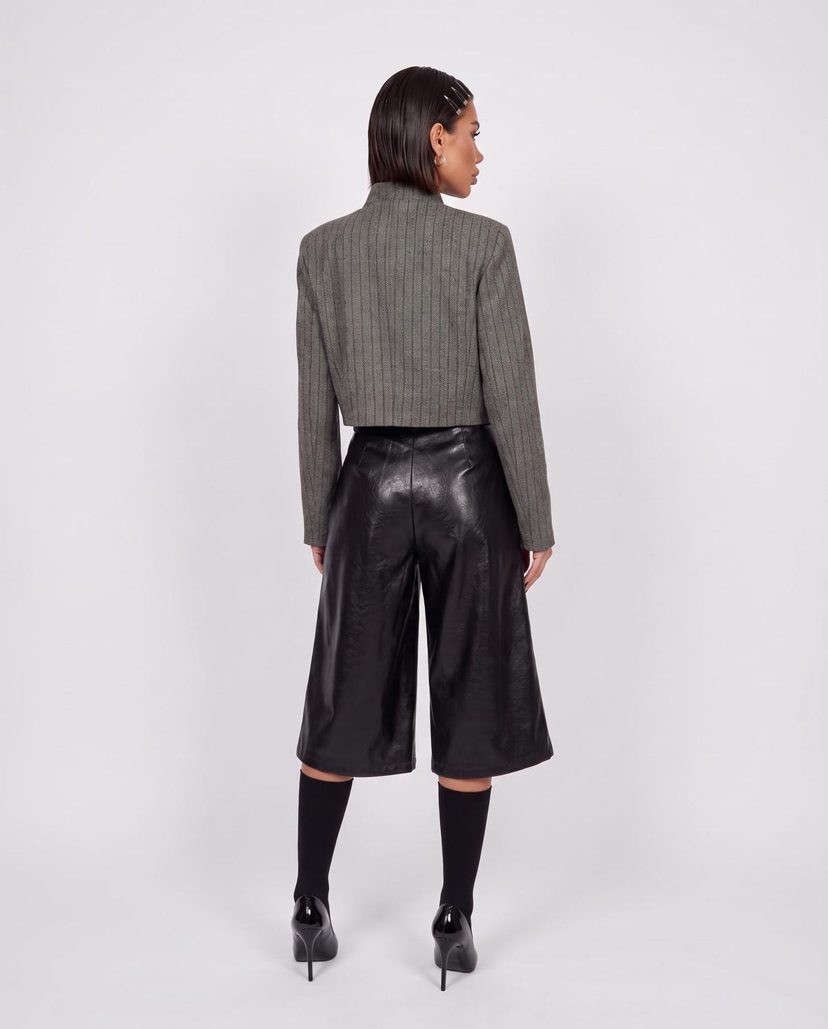 Bermuda Liquid Leather-Black
