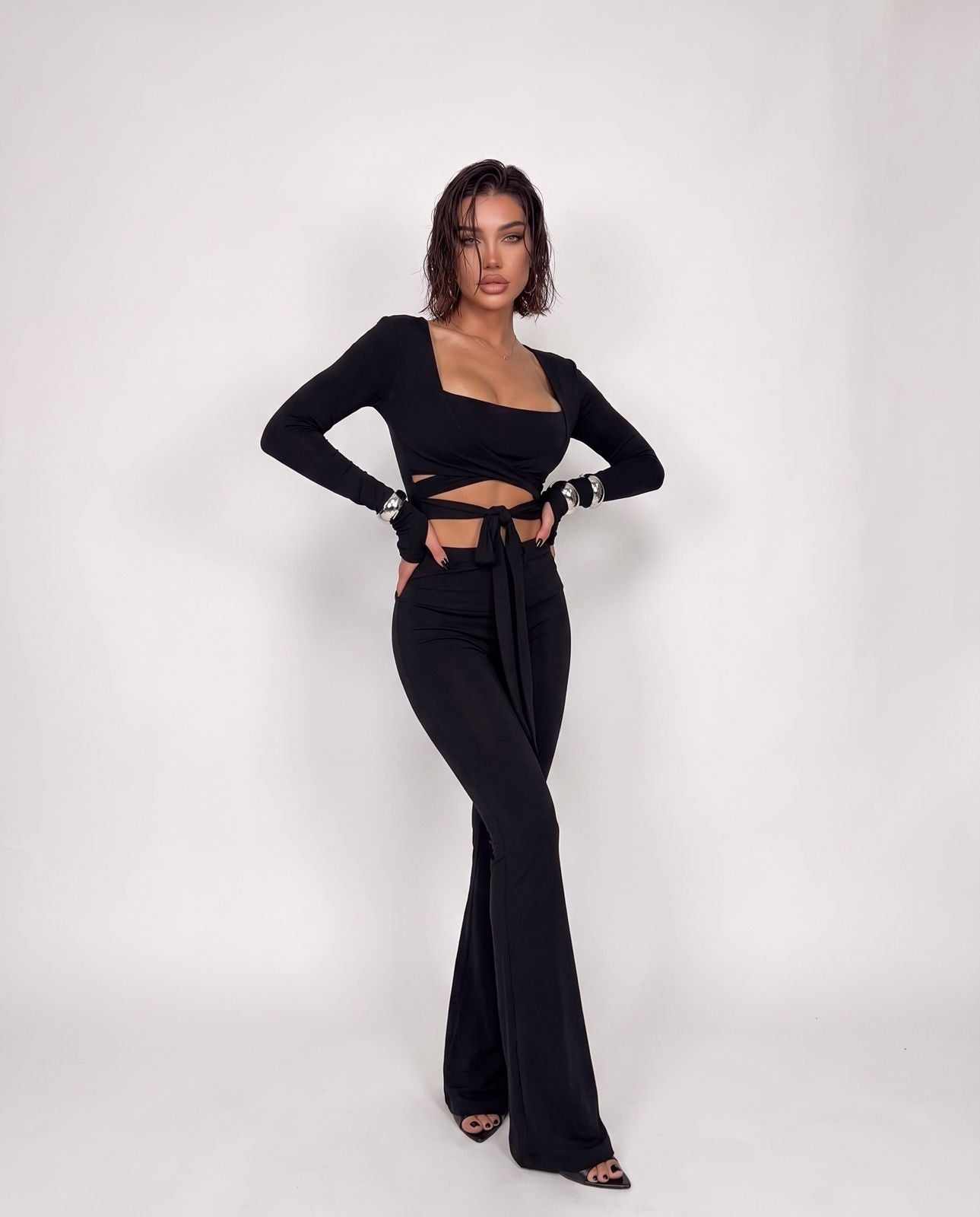 Set Self-Confident--Black