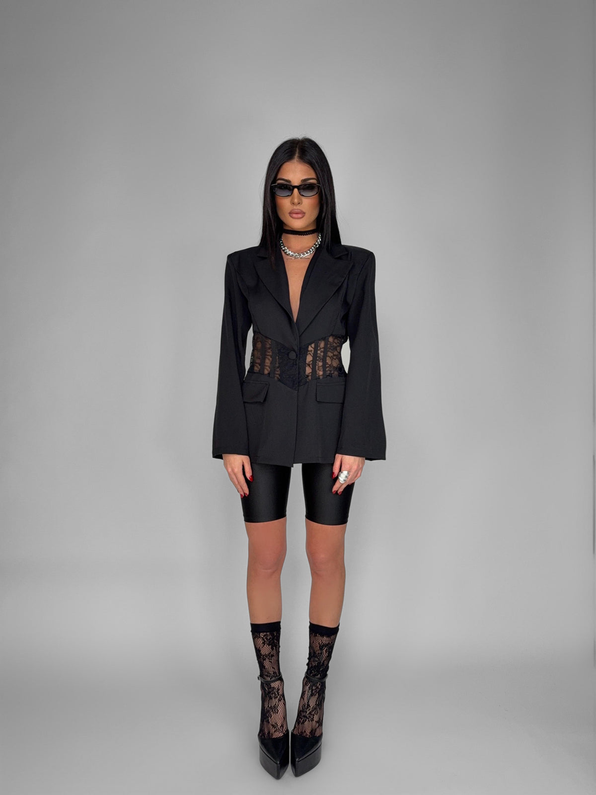 Total Look Lace Cutout